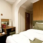 Aurora Eco 3*