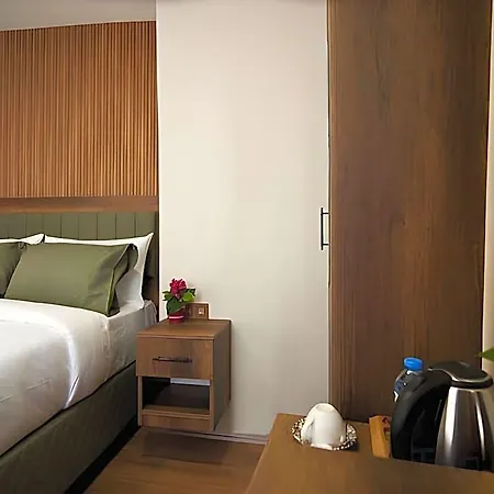 Aurora Eco Hotel