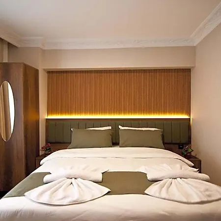 Aurora Eco فندق 3*