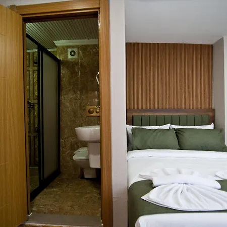 Aurora Eco Hotel 3*