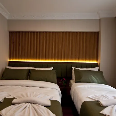 Aurora Eco Hotel 3*